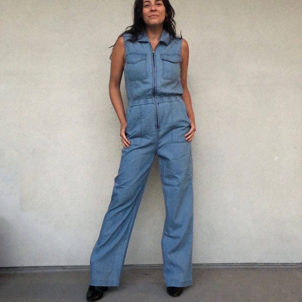 NWT!!! Forever 21 soft denim jumpsuit. Medium.